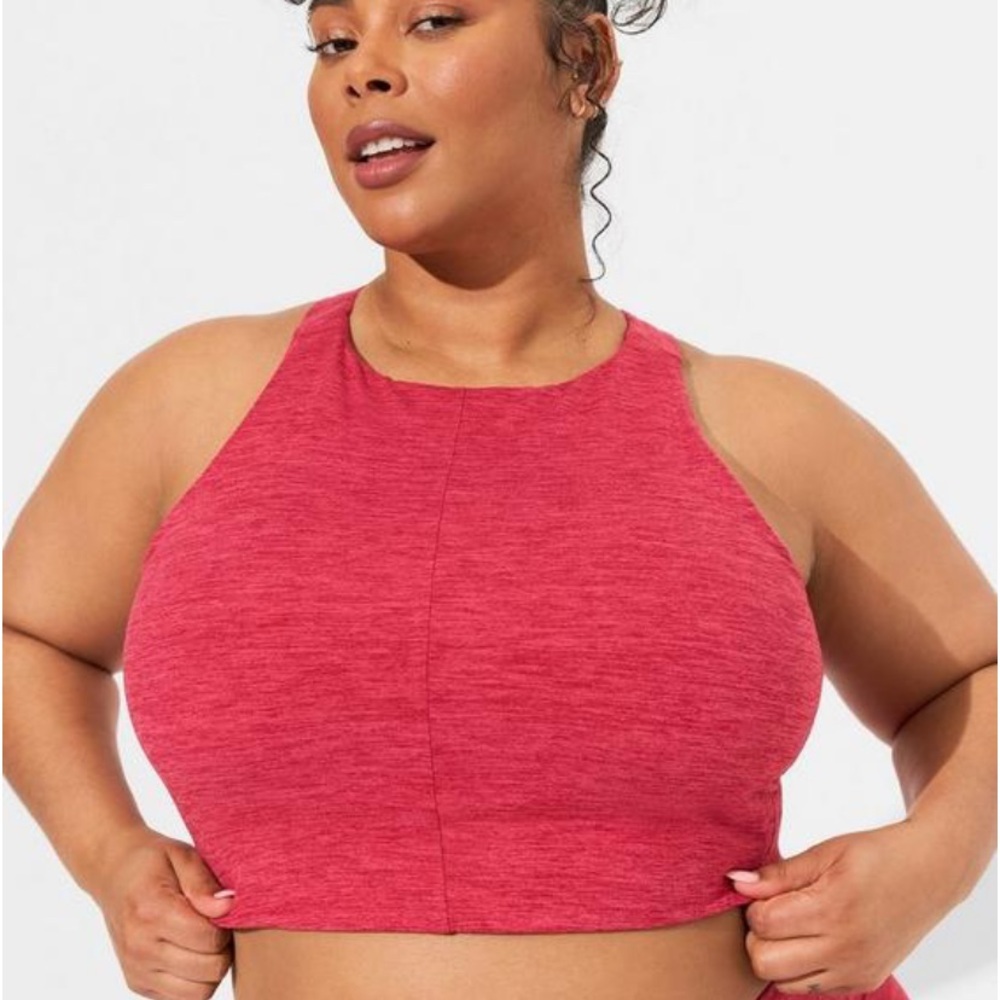 Torrid Red Low Impact Wireless High Neck Longline Active Top W-121 Plus Size 1X
